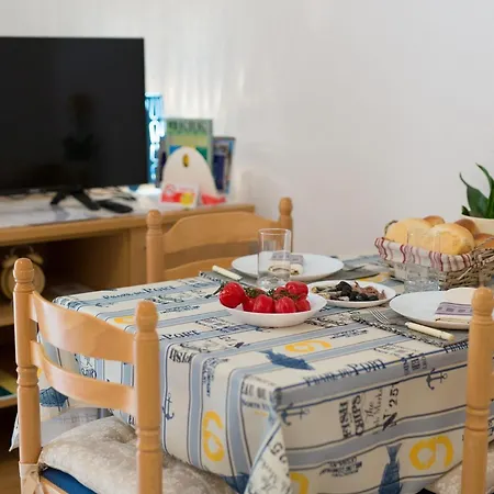Chic And Charming Krk Downtown Apartment