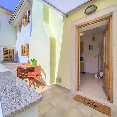 Chic And Charming Krk Downtown Appartamento Krk Town