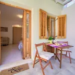 Chic And Charming Krk Downtown 克尔克